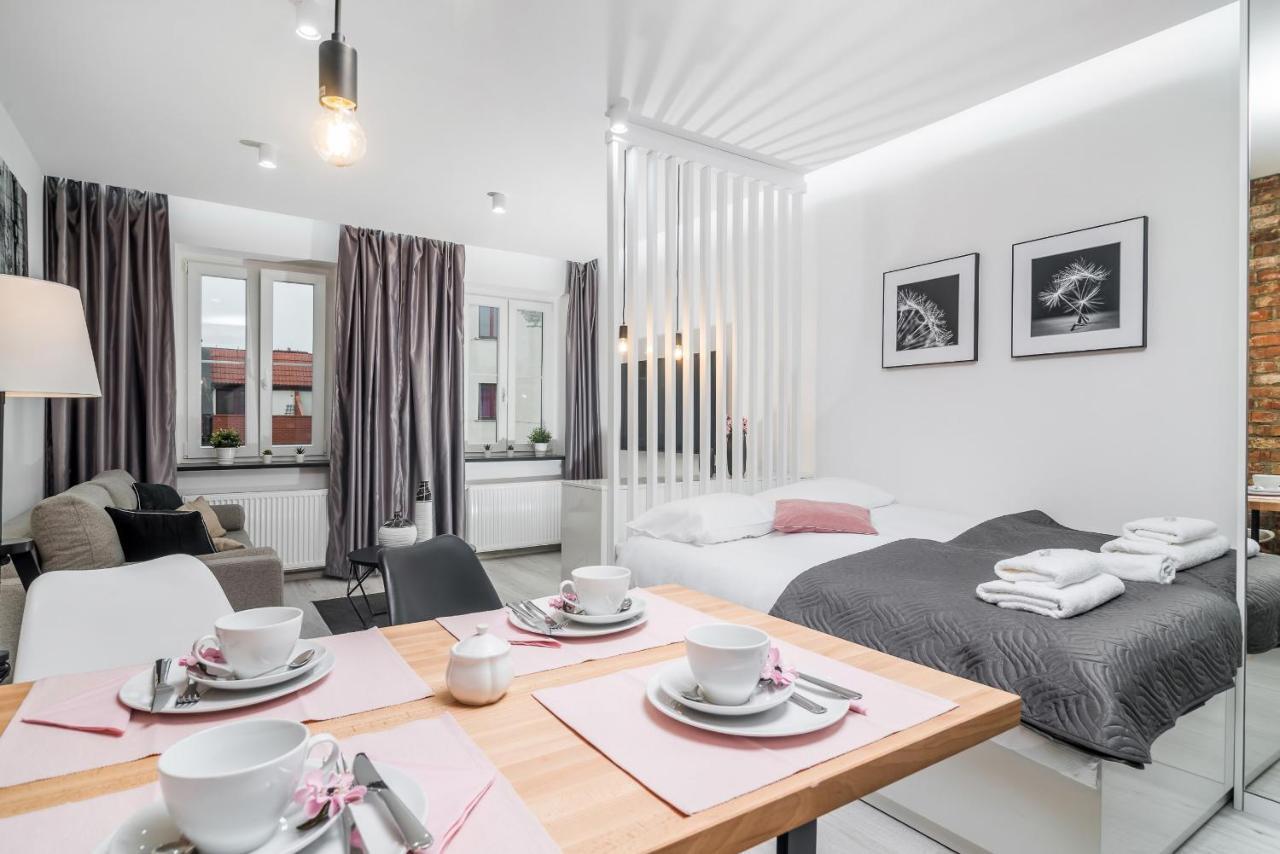 Wrocloft By Renters Apartment