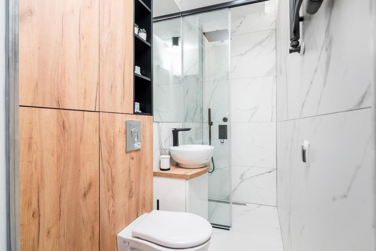 Wrocloft By Renters Apartment Wroclaw